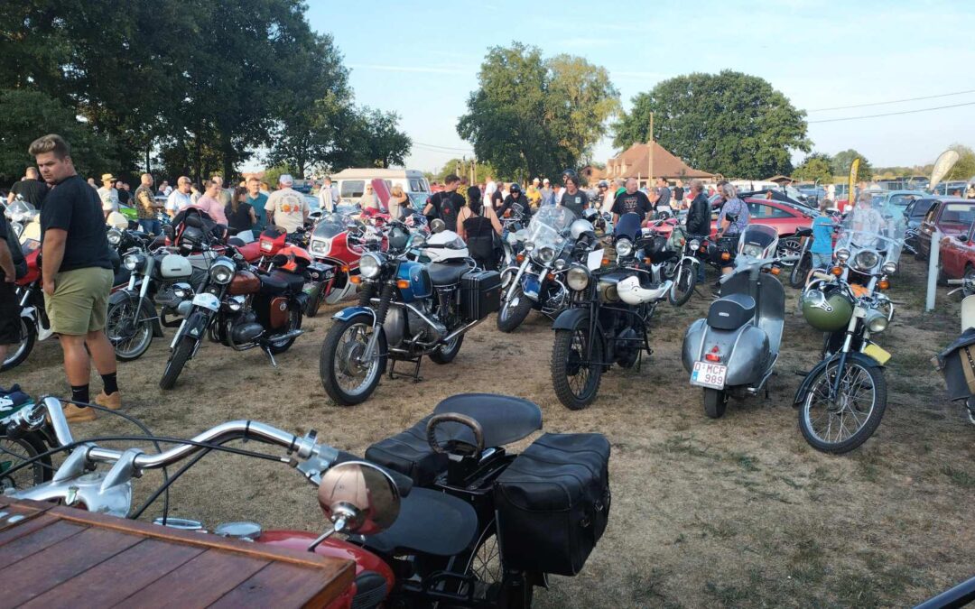 Cars, Coffee & More Kasterlee ten grave gedragen.